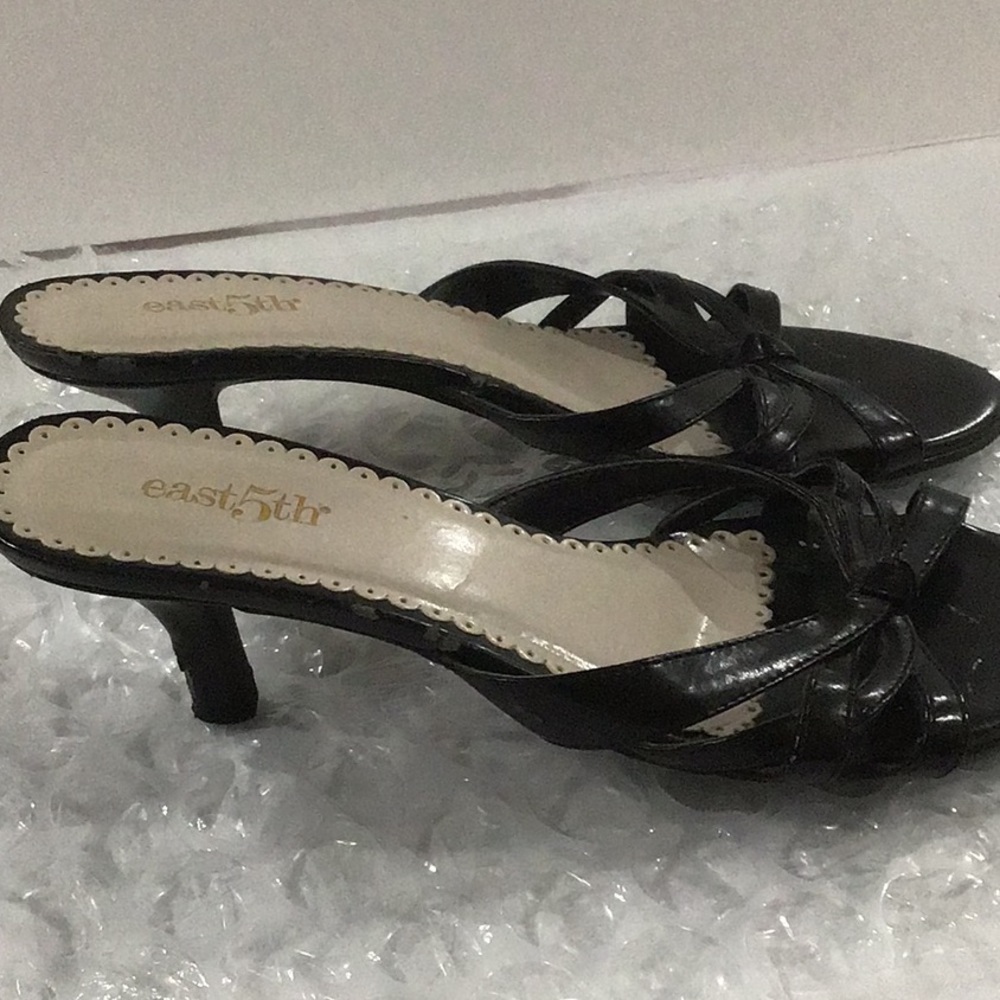 Black heels 👠